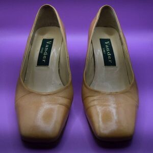 Vander Tan Leather Chunky Heel - 35.5 / 5.5